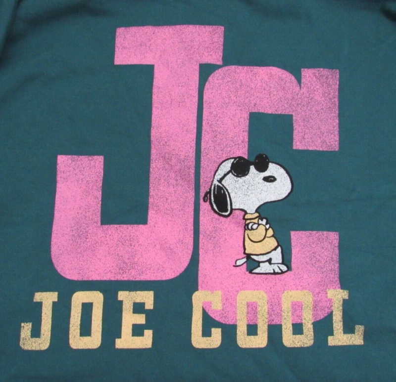 Joe Cool Snoopy Women's Graphic Sweatshirt Green Size Large1