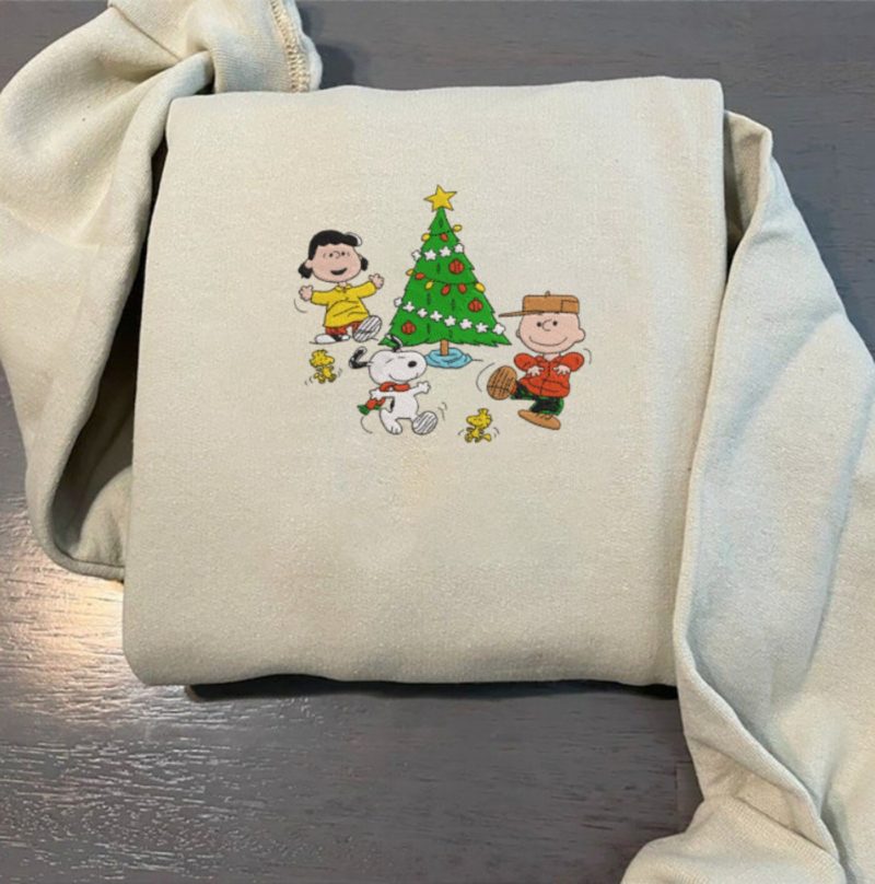 Snoopy Winter Wonderland Embroidered Crewneck Sweatshirt Hoodie - Nostalgic Christmas Cheer