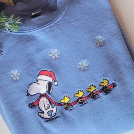 Vintage Snoopy Christmas Embroidered Sweatshirt Hoodie - Timeless Holiday Elegance